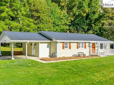 608 Mountain Avenue, West Jefferson, NC, 28694