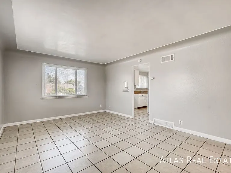 1395 Lansing St — Photo 6