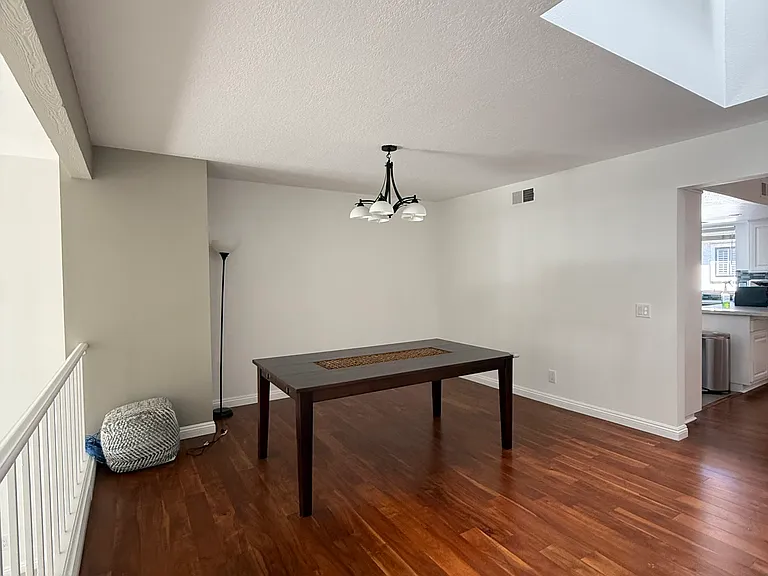 1492 Palisades Dr — Photo 6