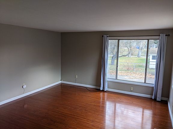 3rd image of 2502 Gleason St APT 1
