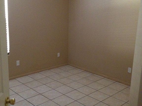4th image of 42431 W Desert Fairways Dr