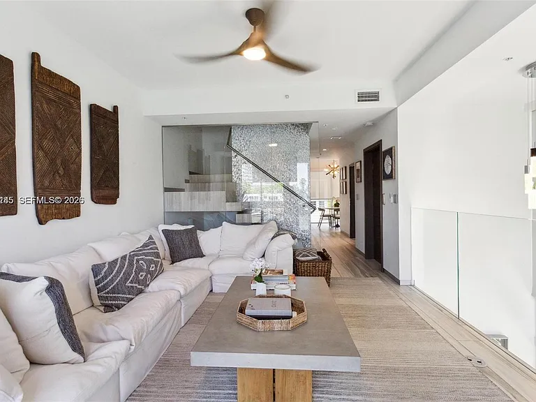 101 N Shore Dr #101 — Photo 11