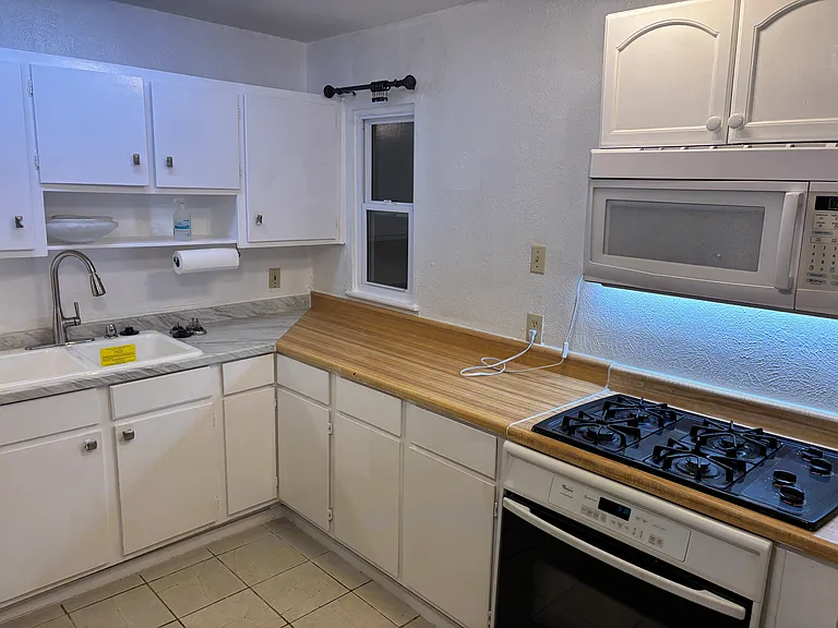 1410 Cardinal St — Photo 6