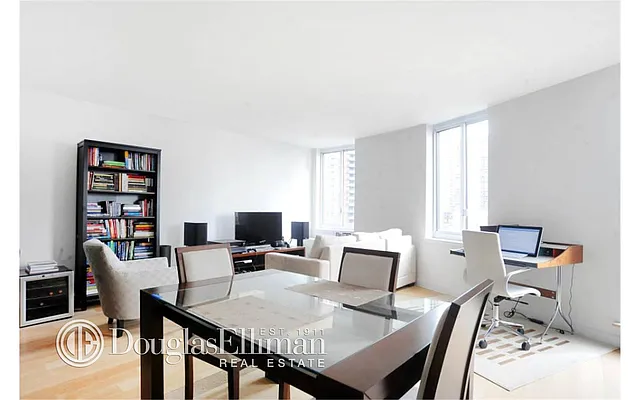 Rented by Douglas Elliman | media 20