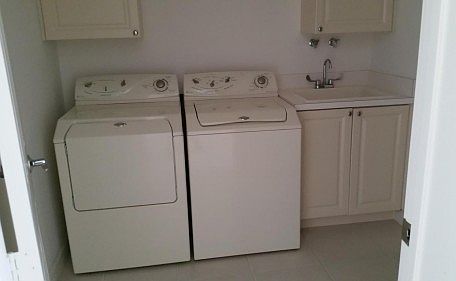 5th image of 16 Harbour Isle Dr W