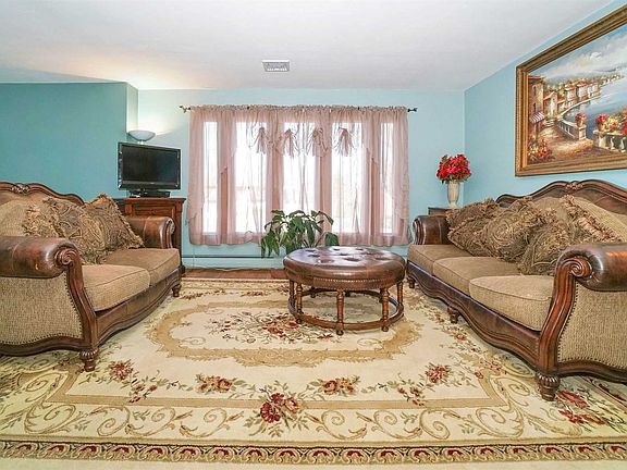 4th image of 3894 Barbara Ct