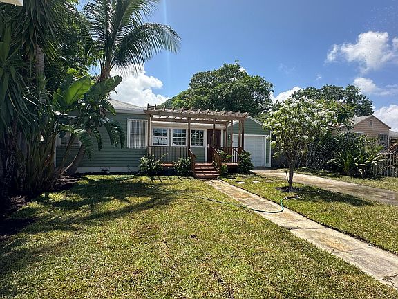 3rd image of 3713 N Flagler Drive