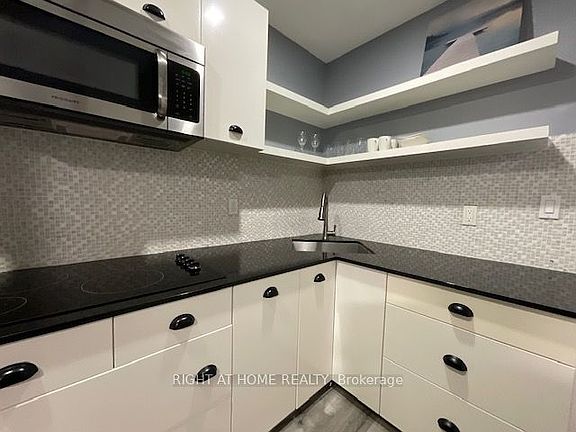 3rd image of 214 Clanton Park Rd