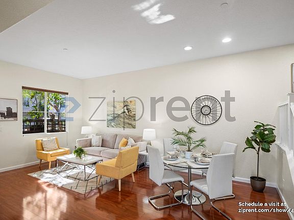 5th image of 896 Towne Dr
