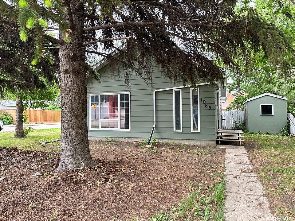 1st image of 1085 4th AVENUE NW