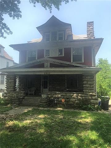 1st image of 2932 E 29th St