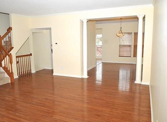 2nd image of 114 Monet Cir