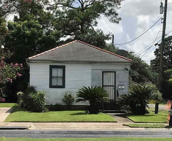 1st image of 2301 Gen Meyer Ave