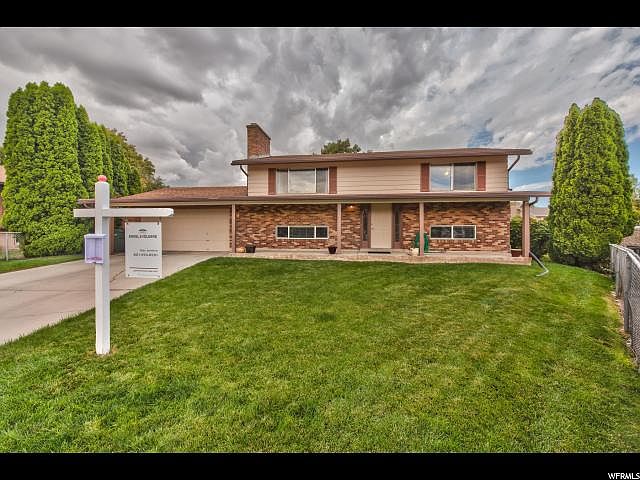 1st image of 3887 W Bluebird Cir
