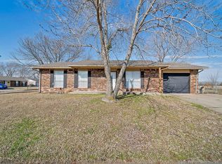 1601 NE 3rd St, Pryor, OK 74361