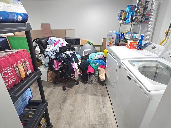 4th image of 3559 Nottingham Ln