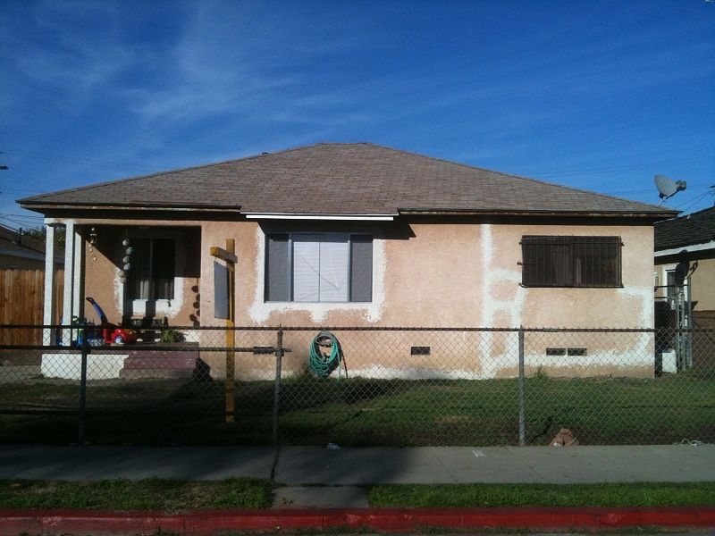 1st image of 2319 E 108th St