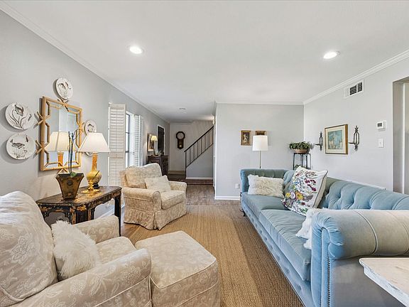 4th image of 1802 Hickory Ln