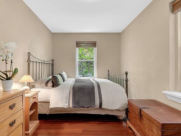 5th image of 525 E 89th St APT 1E