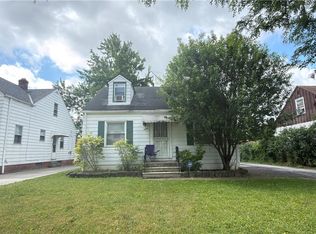 20706 Raymond St, Maple Heights, OH 44137