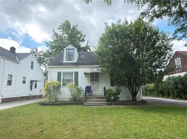 20706 Raymond St, Maple Heights, OH 44137