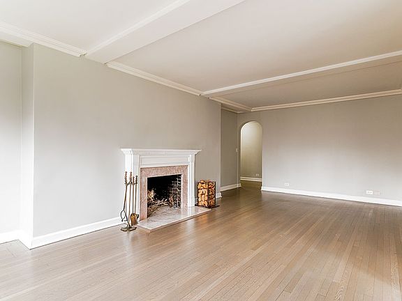 4th image of 225 E 73rd St #7G