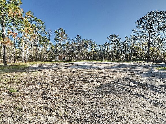 3rd image of 4697 W Mockingbird St