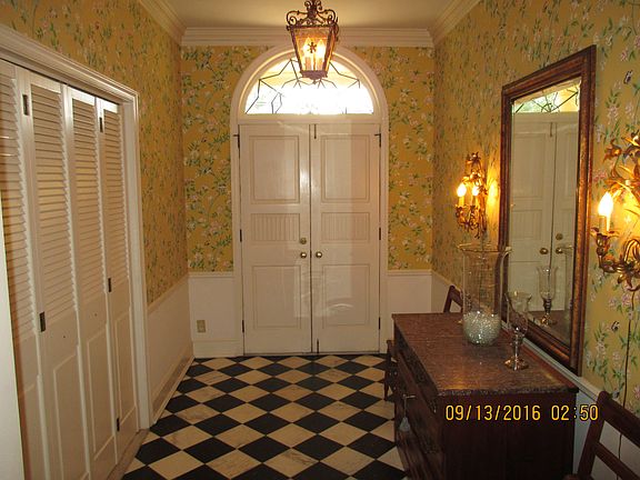 5th image of 1215 Indian Hills Dr
