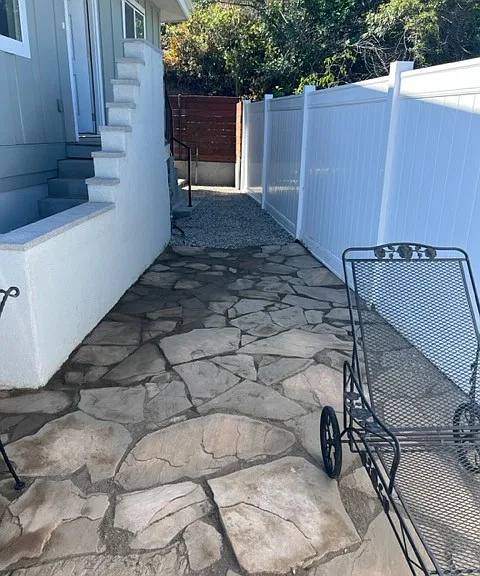 Alamo Dr — Photo 31