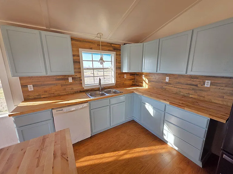 405 Blue Water Blvd — Photo 17