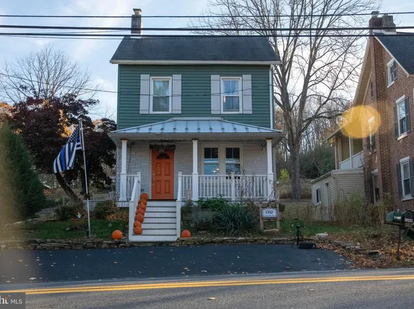 1392 Spring Valley Rd, Bethlehem, PA 18015