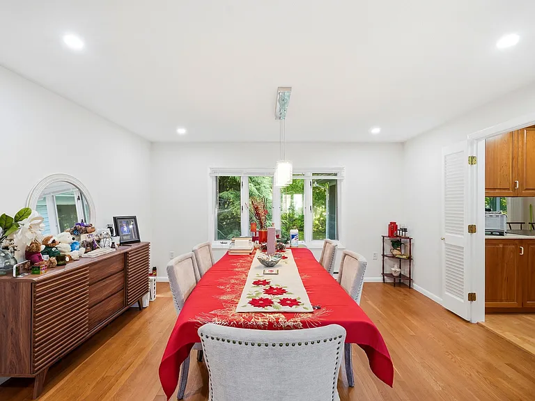 6 Saddle Club Rd — Photo 15