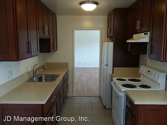 4th image of 20188 Wisteria St APT 10