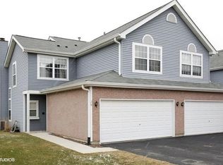 11 Steven Ct, Algonquin, IL 60102
