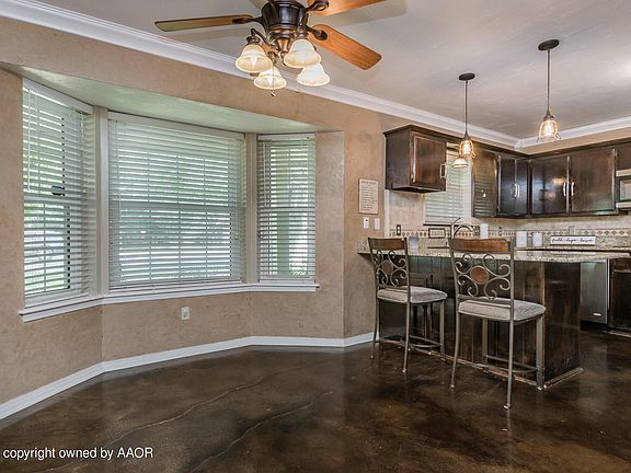 3rd image of 6219 Estacado Ln
