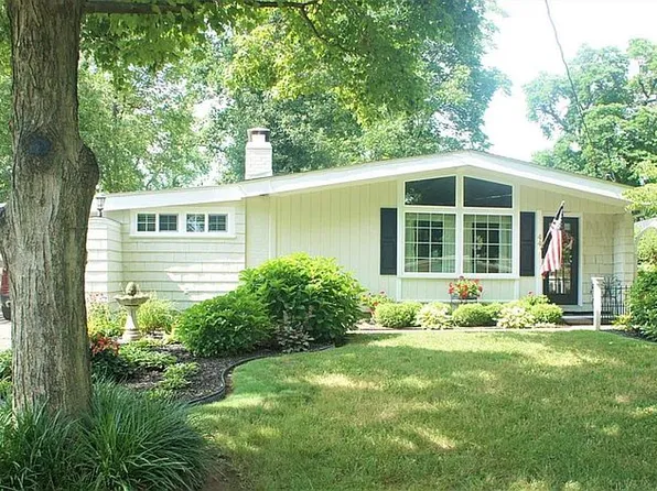 44 Marberry Dr, Metropolis, IL 62960