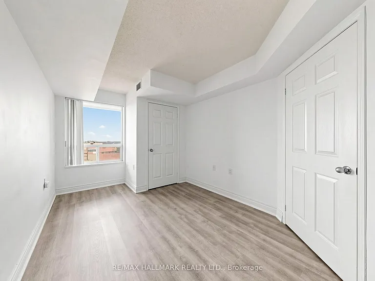 35 Finch Ave E #1808 — Photo 19