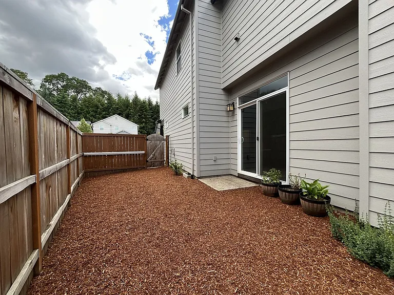 1066 S 29th Blvd — Photo 45