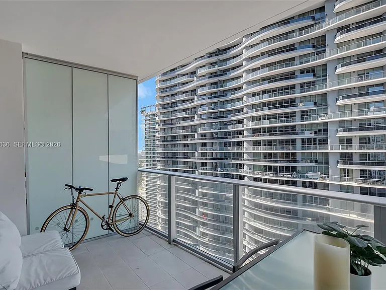 1010 Brickell Ave #3510 — Photo 9
