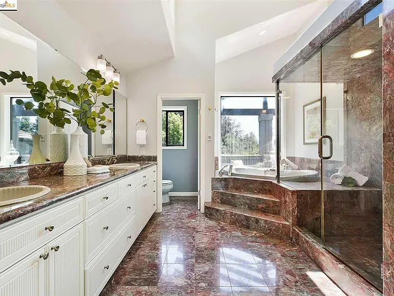 49 Bay Forest Dr — Photo 19