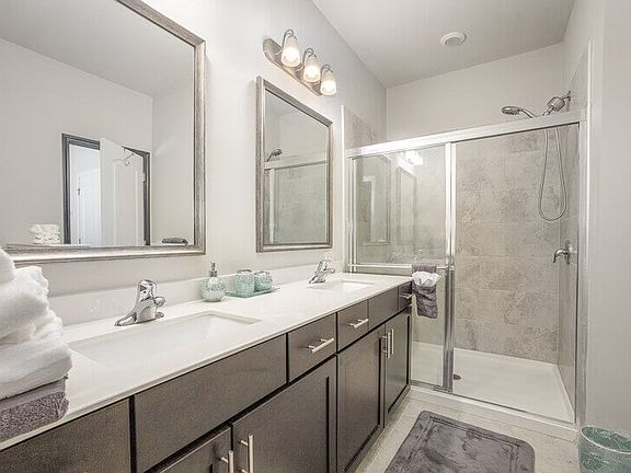 5th image of 1407 Whitby Moore St #H