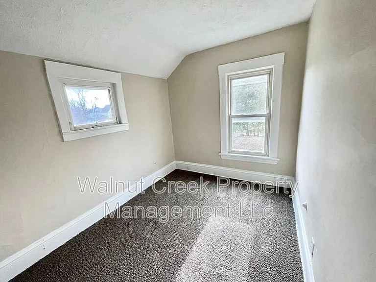 1728-1730 E 30th St #1730 — Photo 11