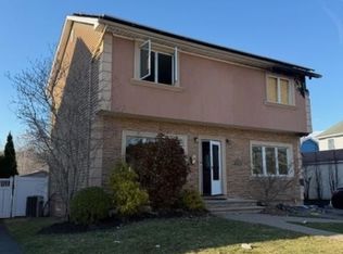 1 Knollwood Rd, Totowa, NJ 07512