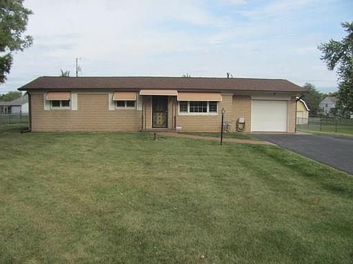 1st image of 1065 N County Road 1050 E