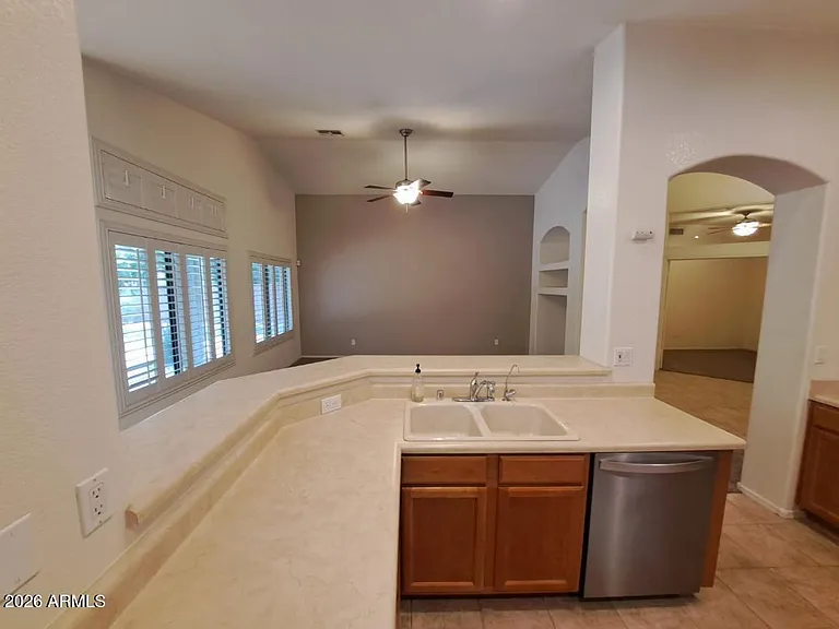 320 W Cardinal Way — Photo 15