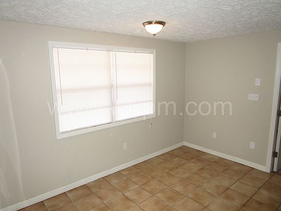 4th image of 4150 Mesa Dr