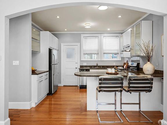 5th image of 1310 5th Ave APT 1