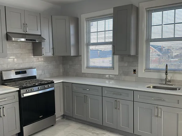 (undisclosed Address), Arverne, NY 11692