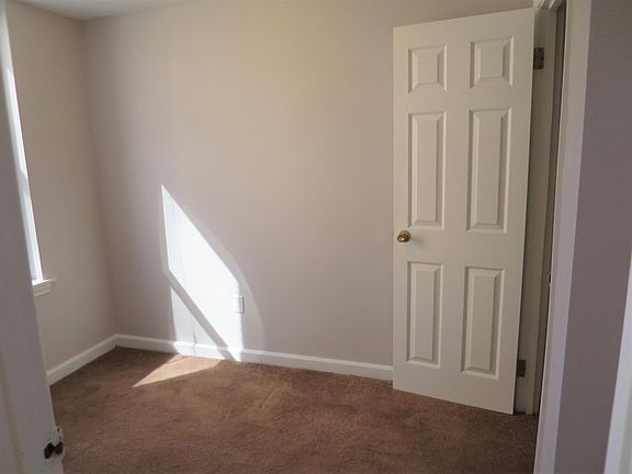 3rd image of 4 Douglass St #1