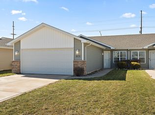 8474 Jackson St, Merrillville, IN 46410